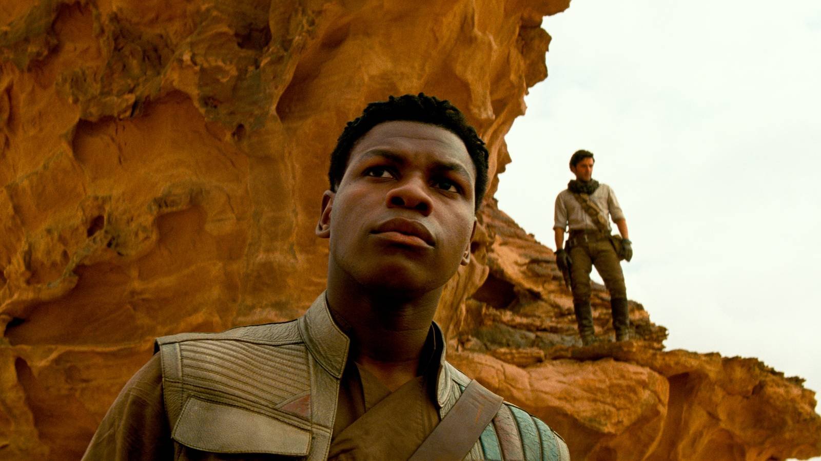 Finn (John Boyega) looking out into the desert of Pasaana in The Rise of Skywalker