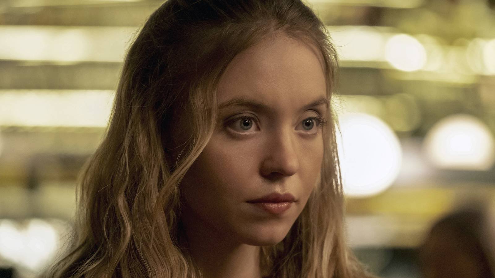 Sydney Sweeney as Pippa in The Voyeurs