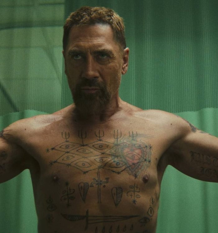 Javier Bardem as Max with his arms spread out in Cape Fear